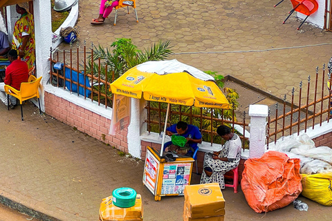 Accra: Makola Market Guided Tour with Local Guide