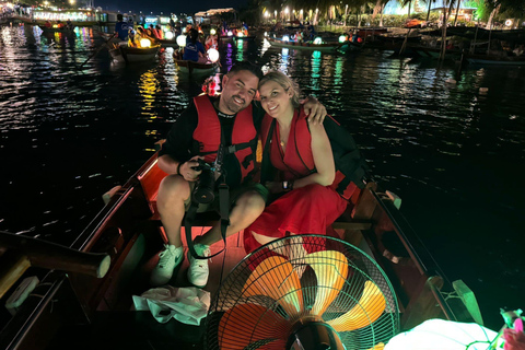 Hoi An: Giro in barca con le lanterne sul fiume Hoai