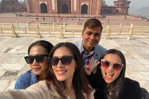 Z Delhi: Prywatna wycieczka Sunrise do Tadż Mahal i fortu AgraZ Delhi: Prywatna wycieczka Sunrise Taj Mahal i Agra Fort