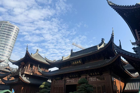 Shanghai: 3-hour Street Food and Temple Tour