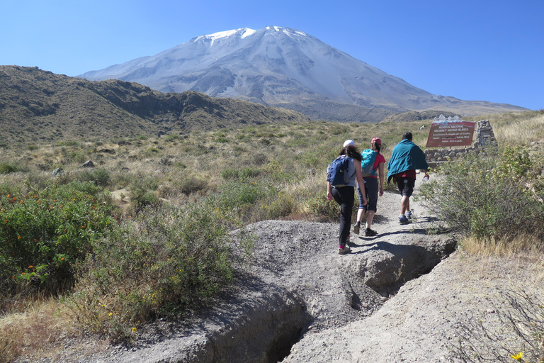 Caminhada de meio dia em Arequipa ao Vulcão MistiCaminhada de meio dia em Arequipa até o Vulcão Misti