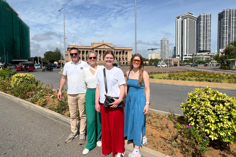 From Negombo: Colombo City Tour by Tuk Tuk with Hotel Pickup