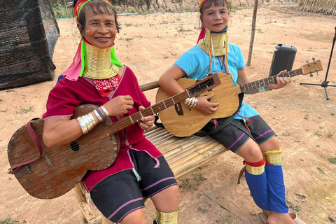 Pattaya : Long Neck Village Night Tour With Transfer