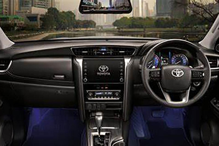 Private car with Driver: Chiang Mai to/From Chiang Rai