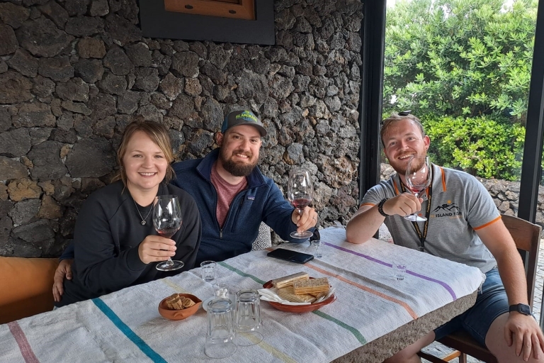 Terceira-eiland: privé sightseeing-dagtrip en wijnmakerijlunchGedeelde unieke ervaring bij lokale wijnmakerij met lunch