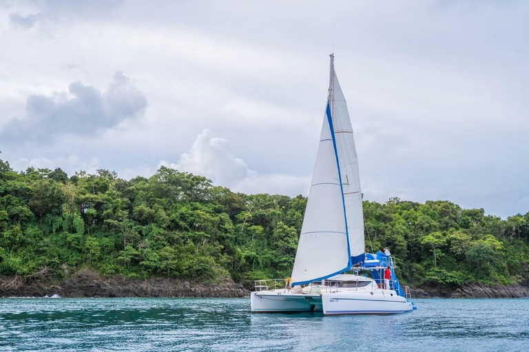 Phuket: Privé boottocht bij zonsondergang per catamaran