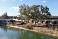 Escuela de cocina y almuerzo de Maggie Beer's Farm y almuerzo - Housity