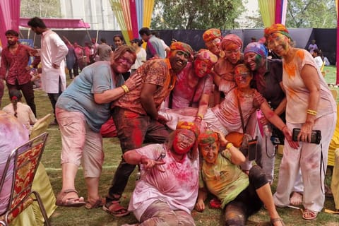 Experience Holi in Jaipur: 2 days of color, fire and tradition