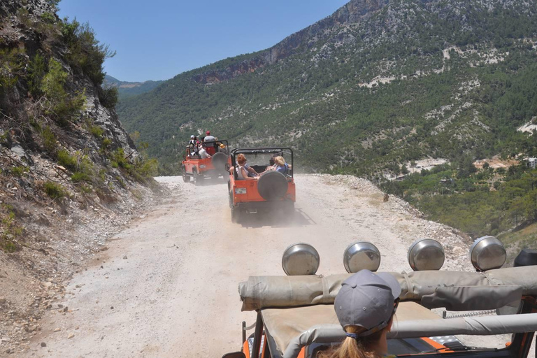 Antalya: Aventura de día completo en Jeep Safari con almuerzo