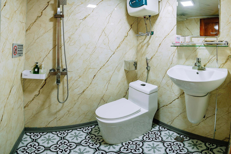 2 日吉婆岛-兰哈湾小团游（含三餐和门票）2天吉婆岛-兰哈湾之旅包括从河内出发的单程接送服务。