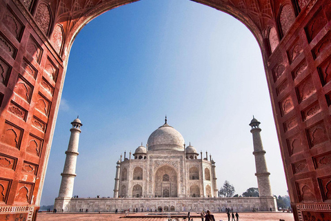 Überspringe die Warteschlange: Sonnenaufgang Taj Mahal & Agra Tour von JaipurAuto+Fahrer+Führer+Mittagessen+Eintrittsgebühr