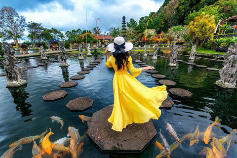 East Bali Group tour: Gate of Heaven, Tirta Gangga & Ubud