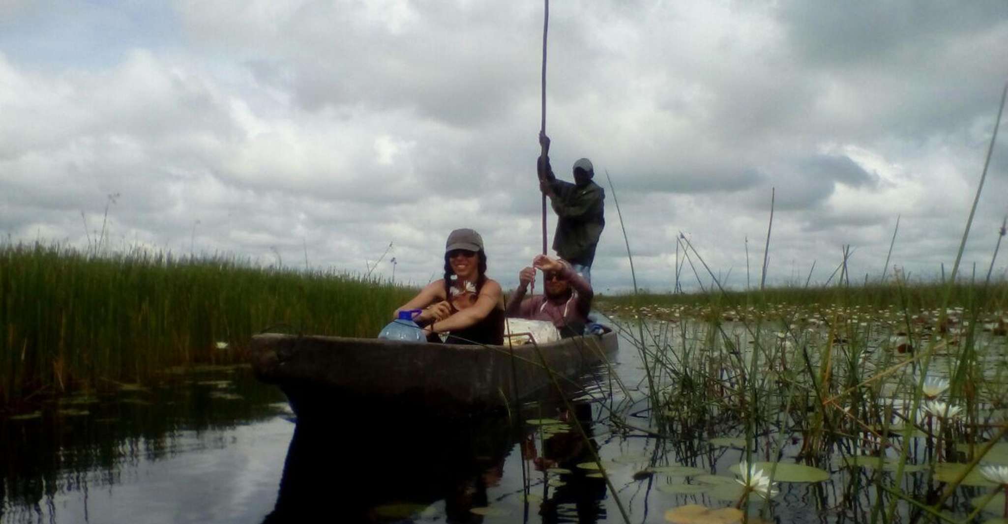 Okavango Delta, 1 Day Mokoro/Canoe Tour all-inclusive - Housity