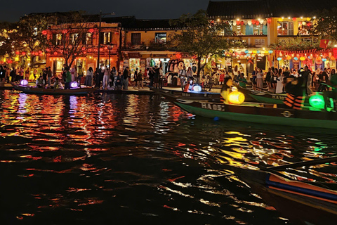 Hoi An: Night Tour with Boat Ride, and Lanterns