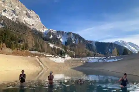 Verlasse die Komfortzone: Eisbaden im Bergsee