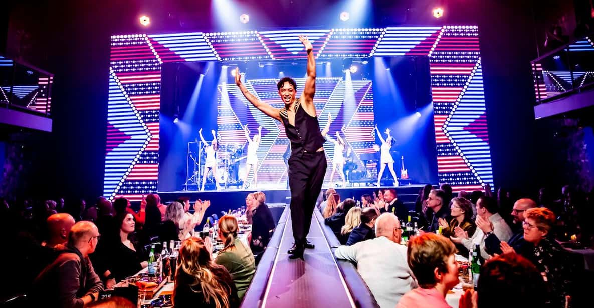 Afbeelding 10 van Amsterdam: VEGAS-dinnershow met 3-gangenmenu om te delen