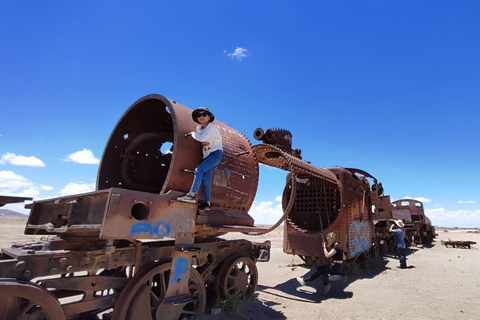 Excursão de um dia ao Salar de Uyuni com almoço e pôr do sol