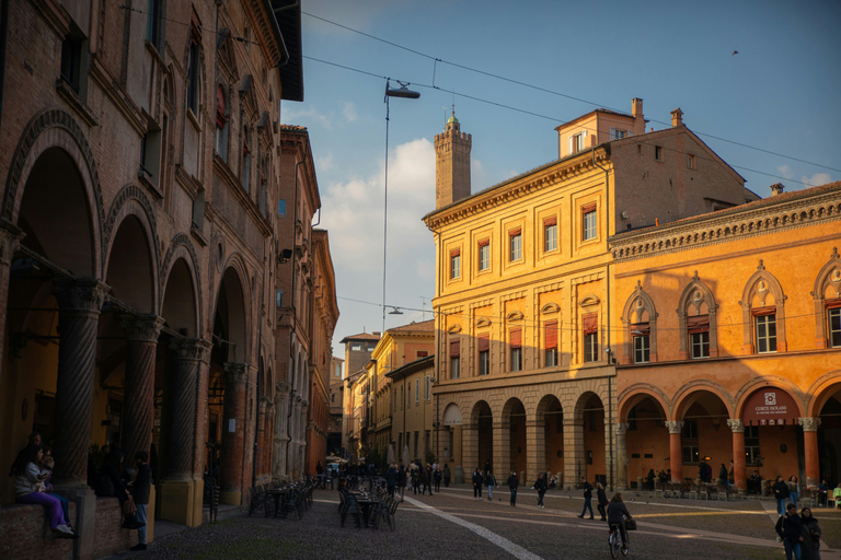 Bologna: Guided Small-Group Tour Bologna: a guided tour for a small group