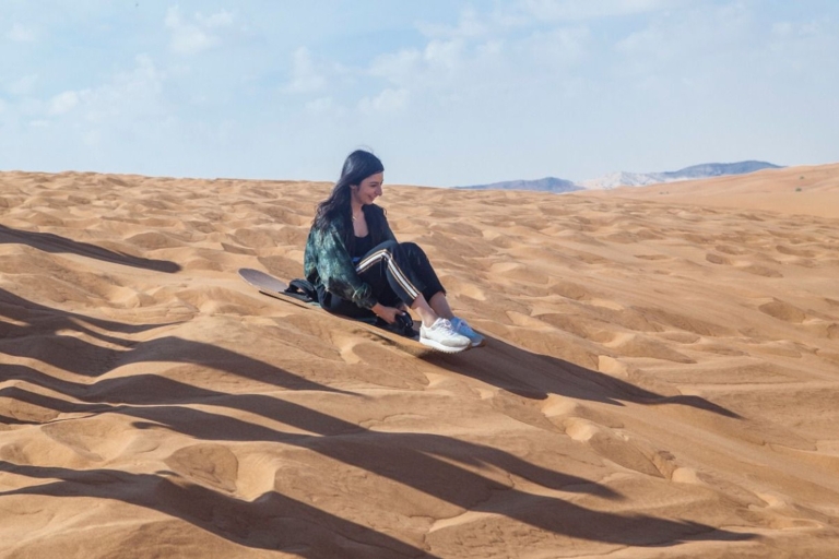 Dubaï : safari dans le désert, quad, balade à dos de chameau et sandboardVisite en groupe sans tour en quad