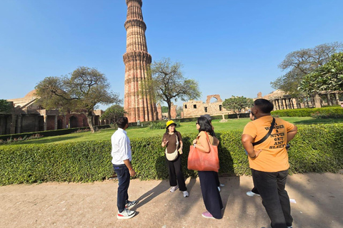 Delhi : Visite guidée privée de la vieille et de la nouvelle Delhi, en une journée ou une demi-journée.Visite d'une journée complète de l'Ancien et du Nouveau Delhi (voiture