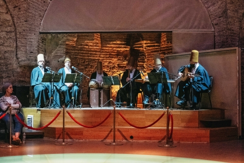 Derviches tourneurs au Centre Culturel Hodjapasha