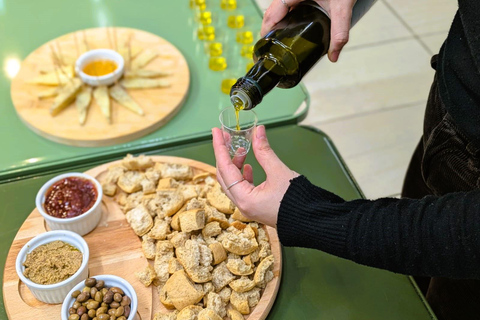 Olive Oil Tasting in Athens with Honey, Raki & Wine