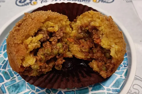 Palermo: Street Food Bike Tour with Dessert