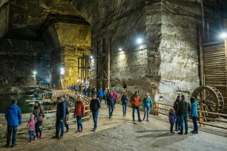 Dracula's Tomb & Slanic Salt Mine Tour from Bucharest Ghid audio în 24 de limbi