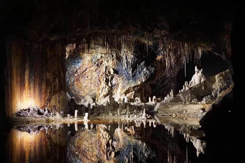 The magic of the Caves & Jesi: natural wonders and imperial history