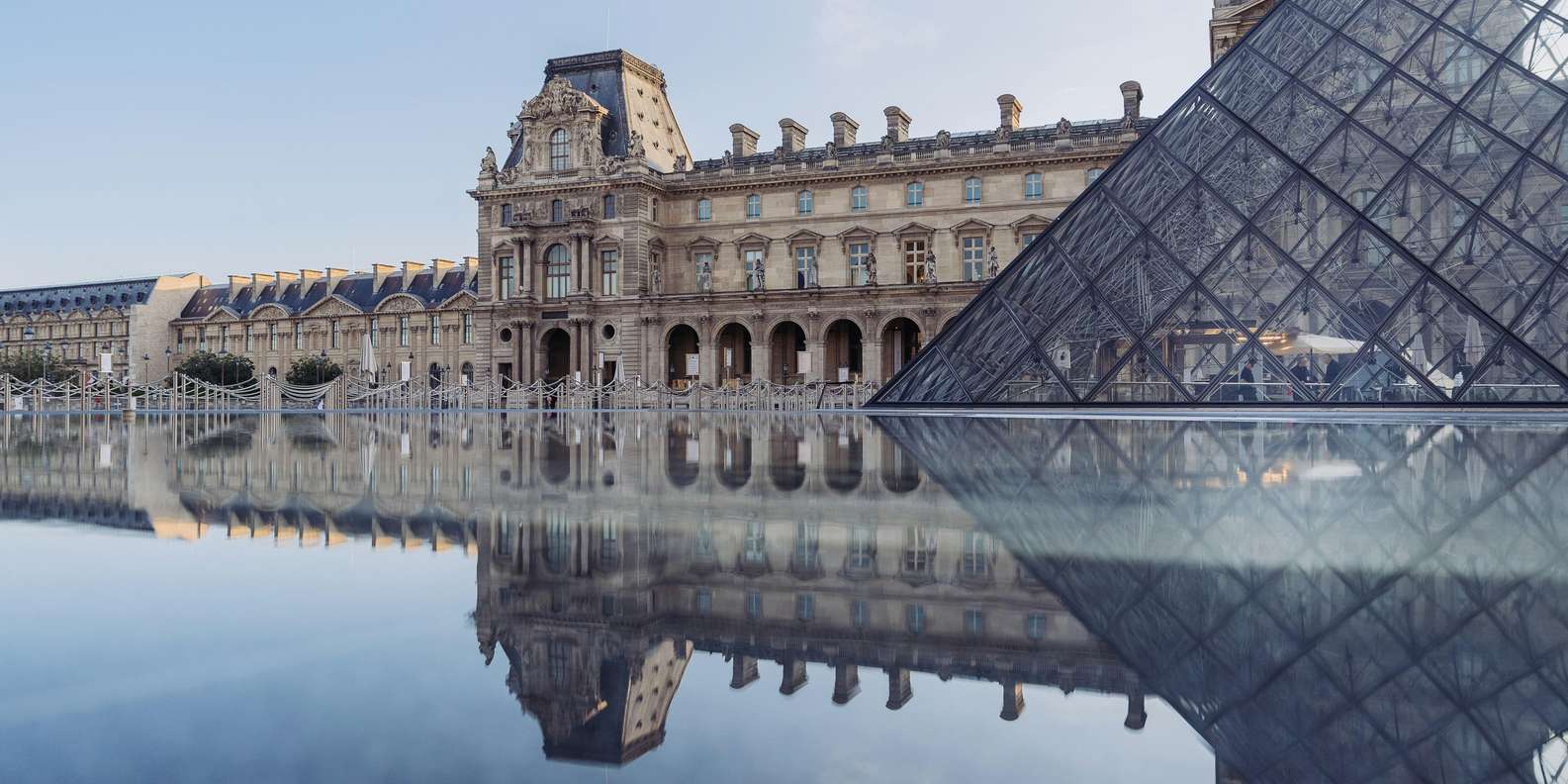 Louvre Museum Paris — tour experience image 2