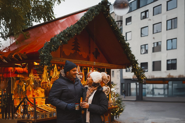 Fotoshooting auf dem Kölner Weihnachtsmarkt mit einem lokalem Fotografen