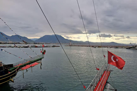 Alanya: Pirate Boat Tour with Swimming Stops & Caves PİRATE BOAT NO TRANSFER