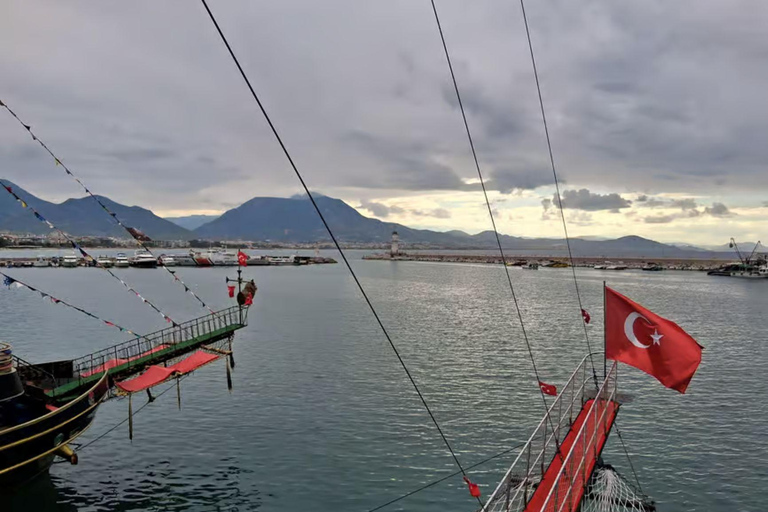 Alanya: Pirate Boat Tour with Swimming Stops & Caves PİRATE BOAT NO TRANSFER