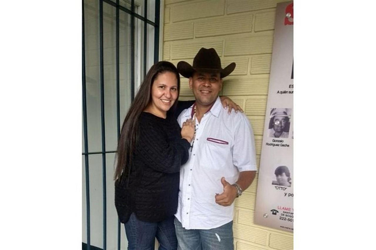 Medellín : visite d'une journée complète sur les traces de Pablo Escobar avec Carlos, l'ancien policierMedellín : visite guidée d'une journée complète sur les traces de Pabl