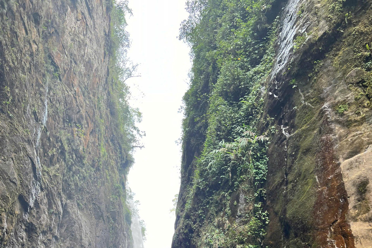 Sapa: Motorrad Tour zum Drgon Wasserfall