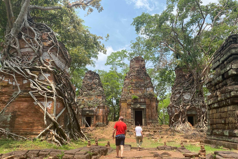 Siem Reap: Cachoeira Phnom Kulen e viagem de 1 dia a Koh KerCachoeira Phnom Kulen e Koh Ker com guia que fala inglês