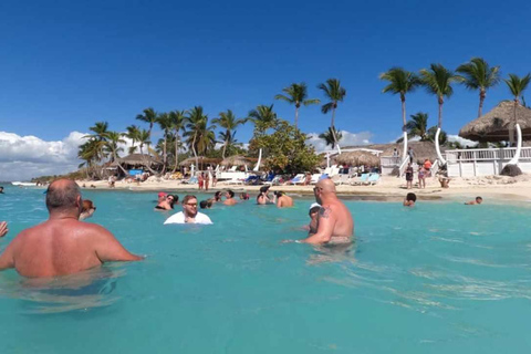 بونتا كانا: جولة غطس خاصة في جزيرة كاتالينا