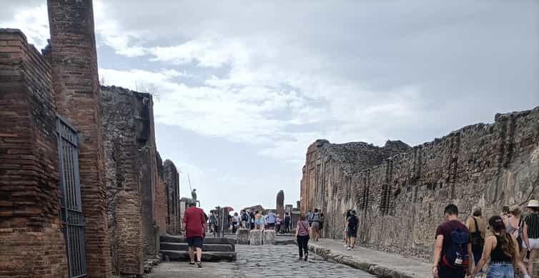 Neapel nach Amalfi mit Führung durch Pompeji | GetYourGuide