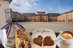 Highlight-Stadtführung Mannheim: Sekt, Snack, Schloss und StreetArt