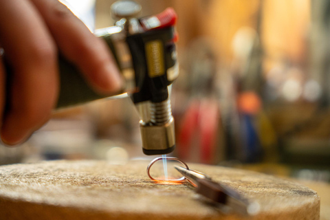 Forge your own silver ring in Berlin