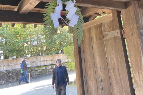 E-Bike Tour in Kyoto with Asuka, Japanese graduate student