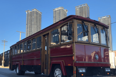 Vancouver: City & Granville Island Sightseeing Trolley Tour