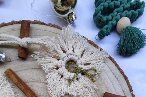 Leipzig: Macrame Christmas Workshop with 7 Festive Designs