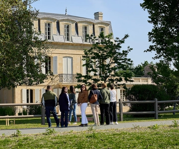 Bordéus: Saint-Emilion e Medoc - Experiência Vinícola de Dia Inteiro