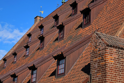Exclusive Gdańsk: Museums, Skyline Toast & Michelin Dinner