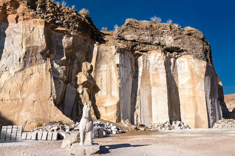 Arequipa: Sillar Route & Culebrillas Canyon Tour with Photos