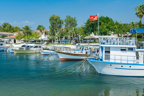 Stadt Side: Halbtägige private Yachttour mit Essen und Getränken