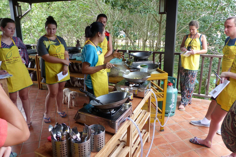 Koh Lanta: Evening Course at Lanta Thai Cookery School