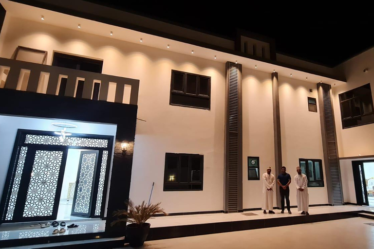 From Muscat: Authentic Omani Dinner with a Local Family