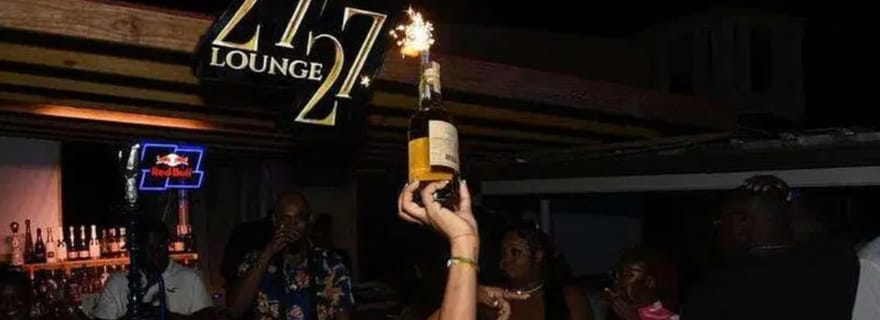 Vie nocturne : Club 2727 Montego Bay avec dîner en option